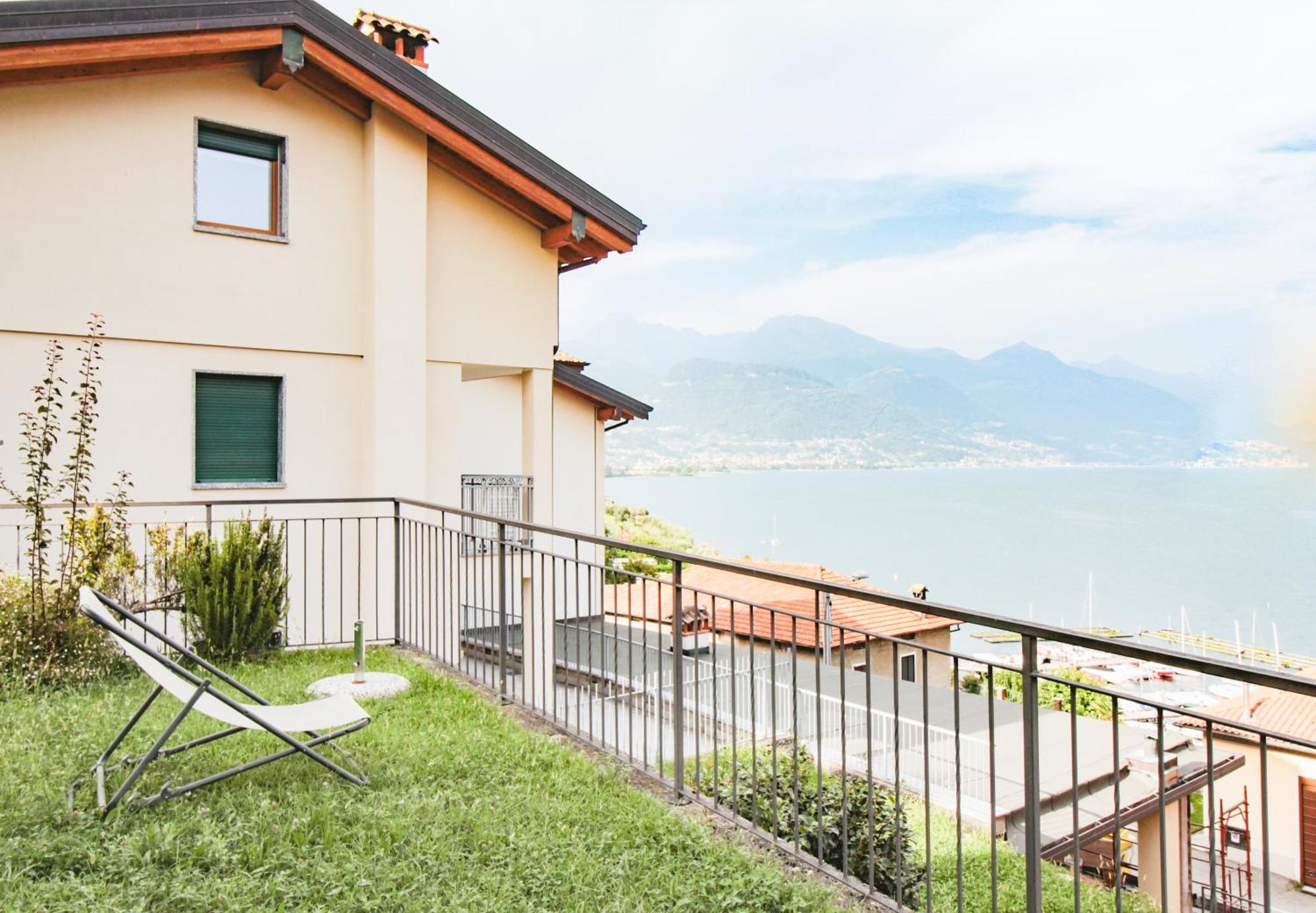 Appartamento Al Porto Pianello Del Lario Eksteriør bilde
